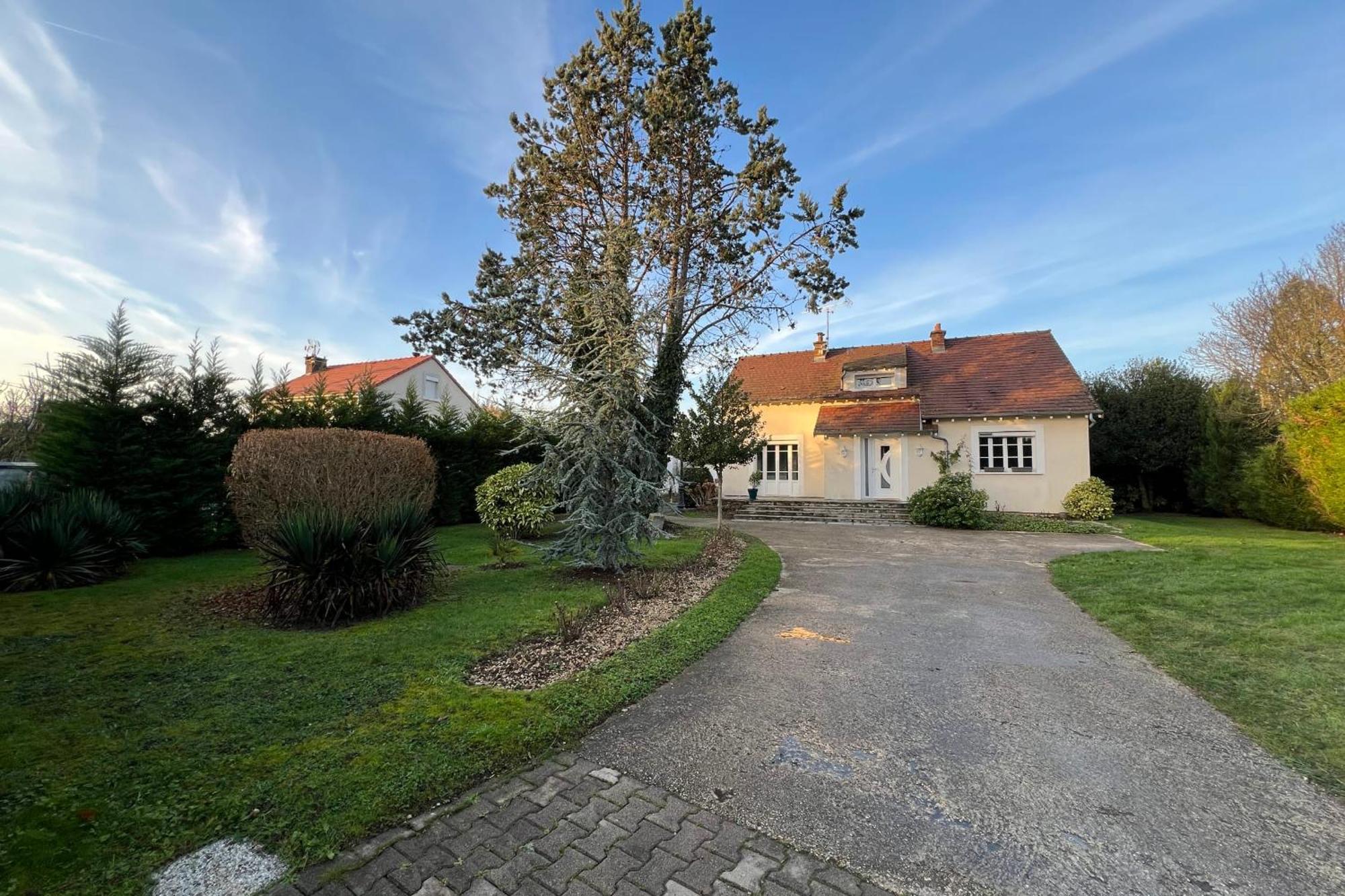 Les Sablons Villa La Houssaye-en-Brie Buitenkant foto