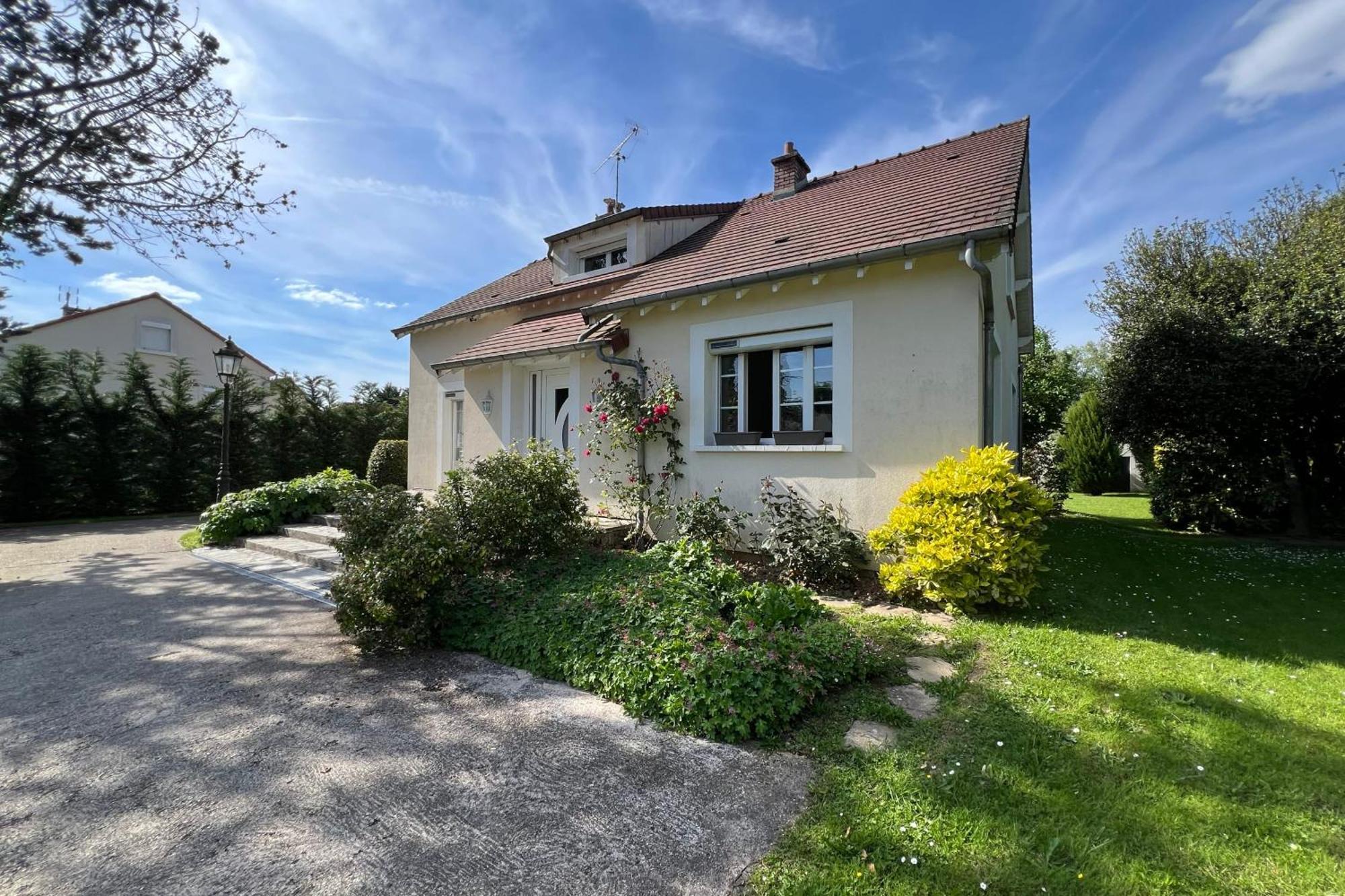 Les Sablons Villa La Houssaye-en-Brie Buitenkant foto