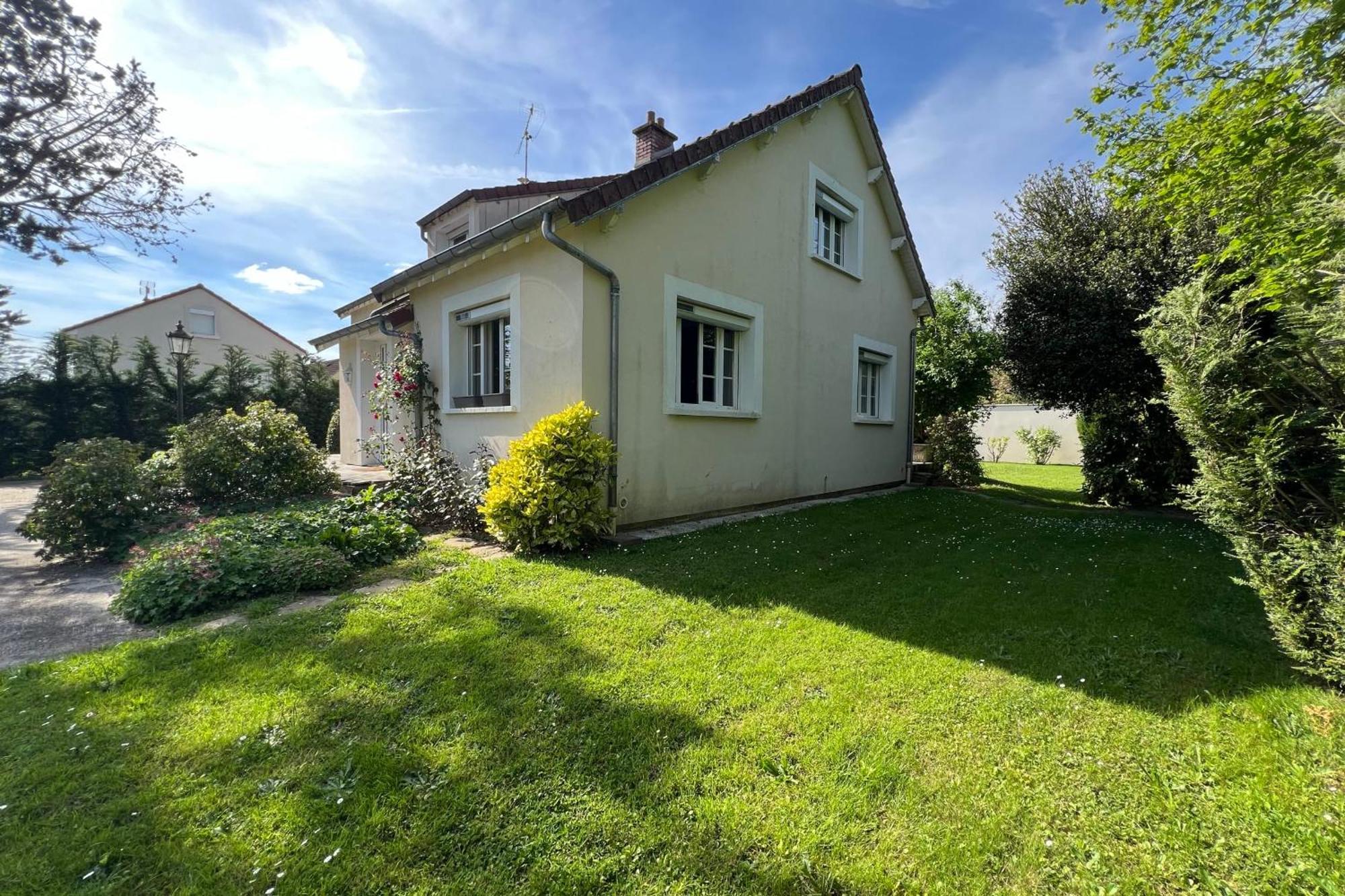 Les Sablons Villa La Houssaye-en-Brie Buitenkant foto