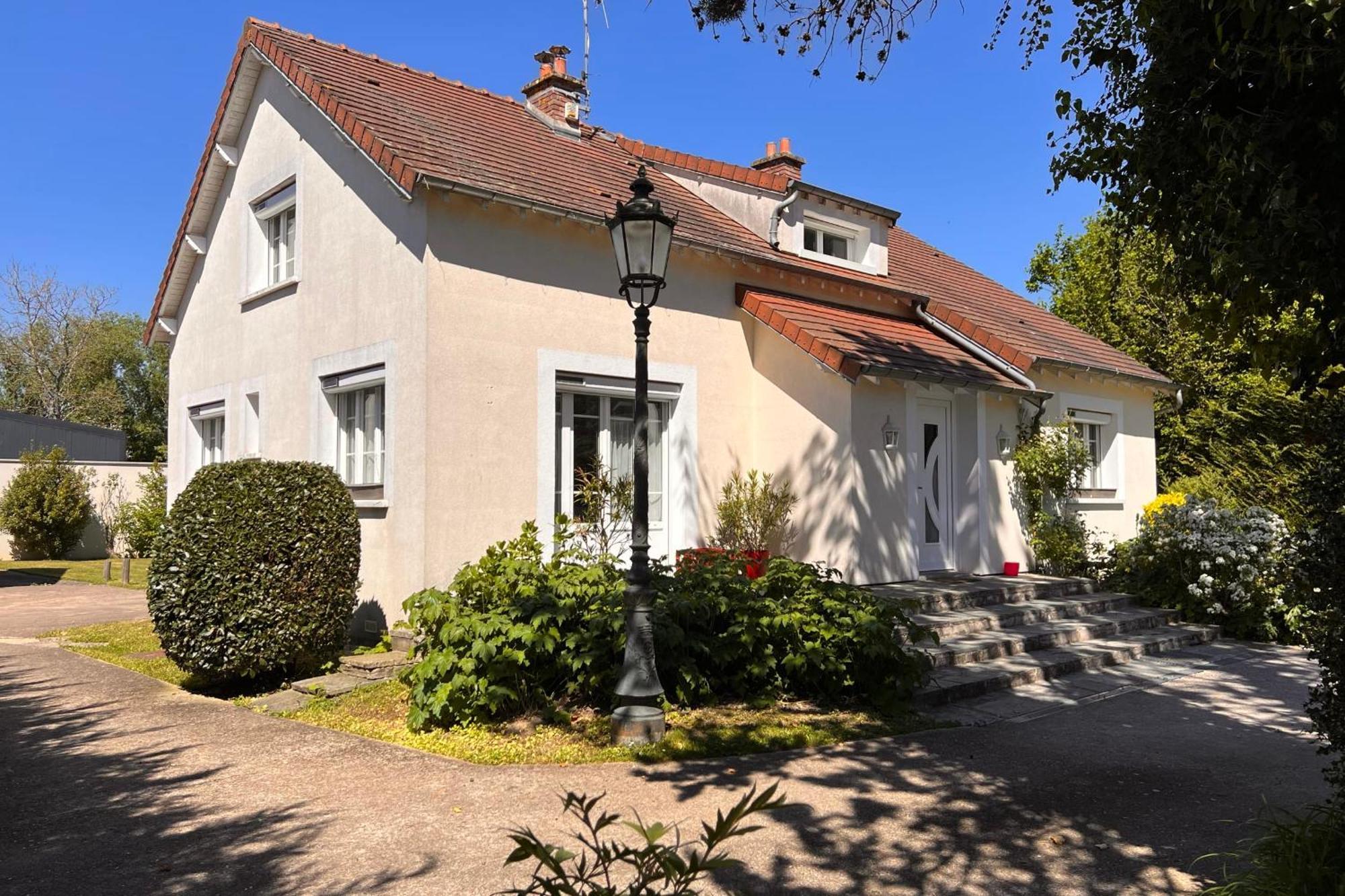 Les Sablons Villa La Houssaye-en-Brie Buitenkant foto